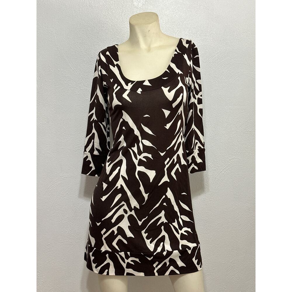 Diane von Furstenberg 100% Silk Dress 2 Black White Animal Print Designer Luxury